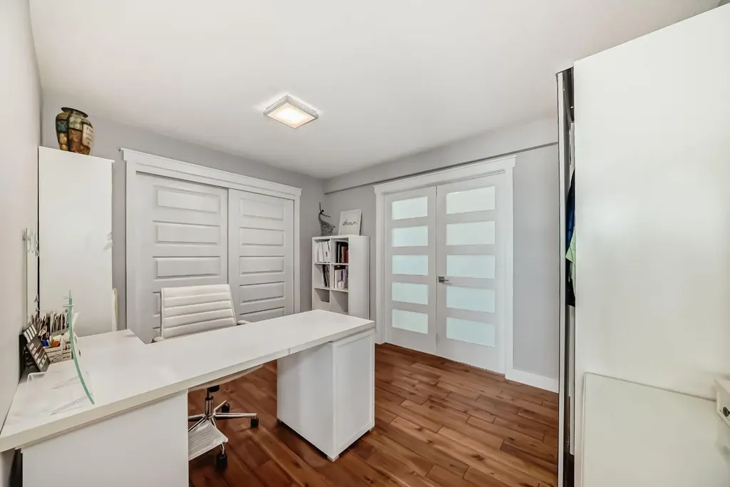 240076 Paradise Meadow Drive Chestermere AB T1X 0M8