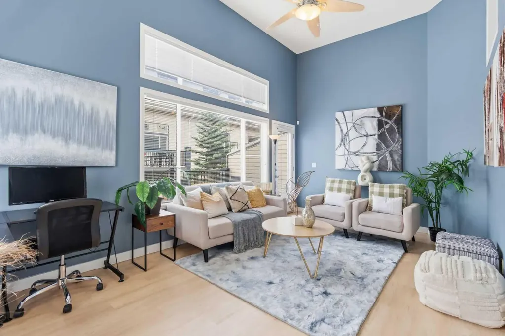 166 Everhollow Heights SW Calgary AB T2Y 5B3