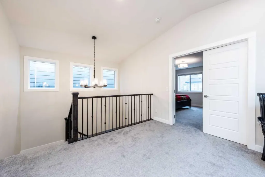 137 Edith Villas NW Calgary AB T3R 1Y8