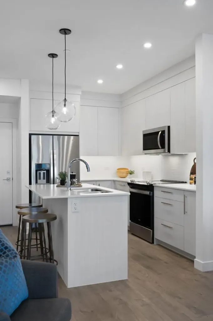 6 Merganser Drive W Chestermere AB T1X2Y2