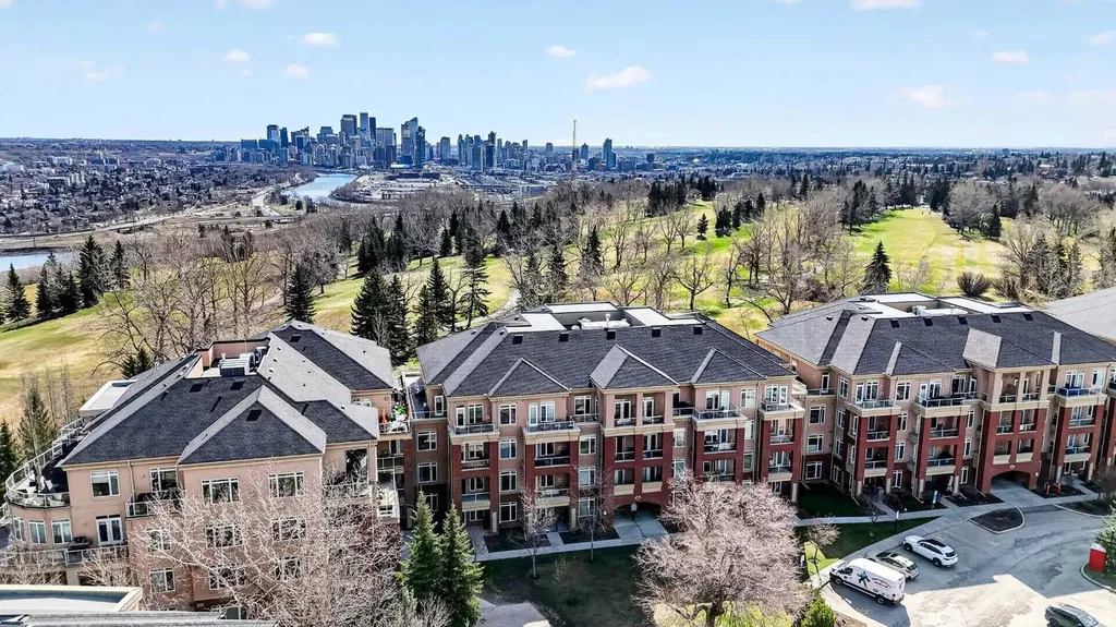 14 Hemlock Crescent SW Calgary AB T3C 2Z1