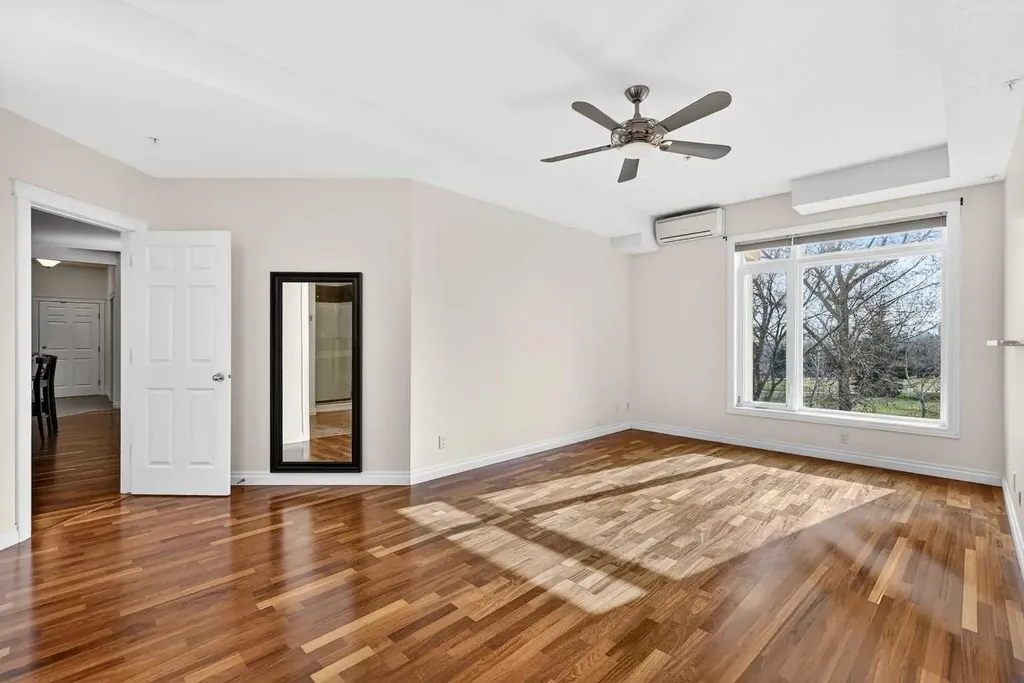 14 Hemlock Crescent SW Calgary AB T3C 2Z1