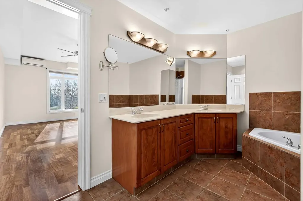 14 Hemlock Crescent SW Calgary AB T3C 2Z1