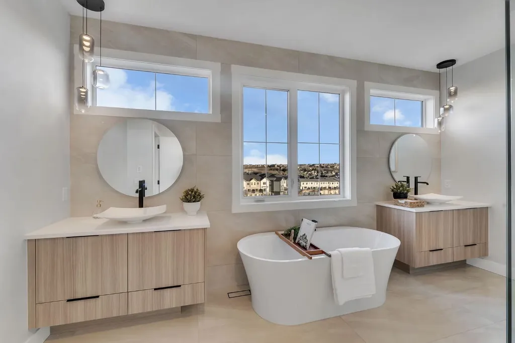 28 Spring Creek Point SW Calgary AB T3H 6E2