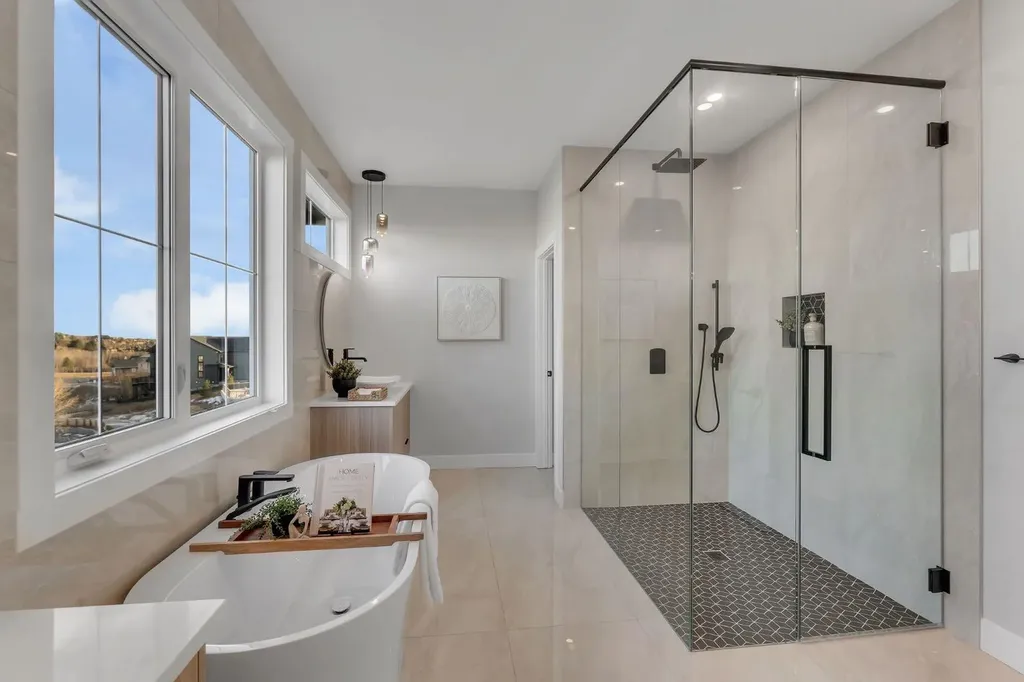 28 Spring Creek Point SW Calgary AB T3H 6E2