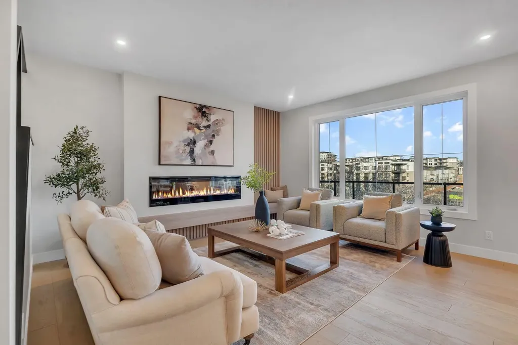 28 Spring Creek Point SW Calgary AB T3H 6E2