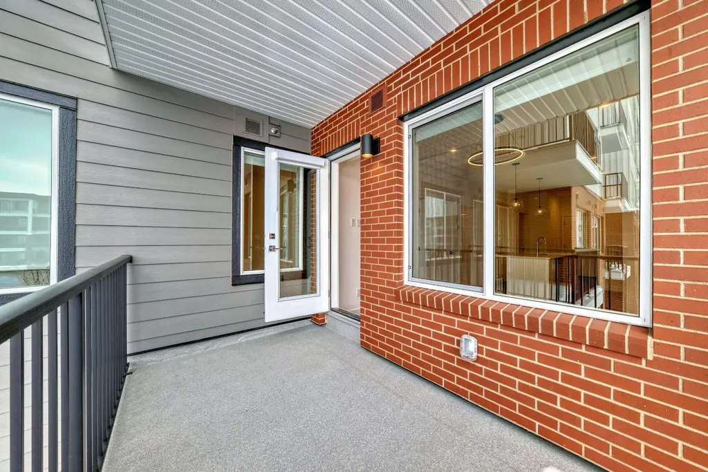 6 Merganser Drive W Chestermere AB T1X2Y2