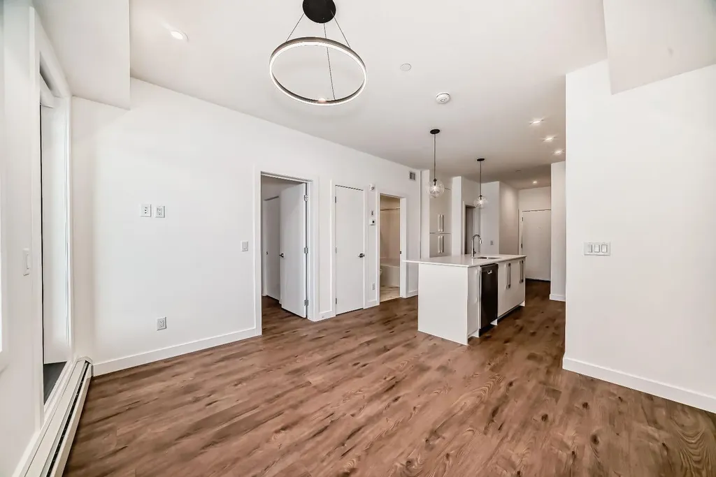 6 Merganser Drive W Chestermere AB T1X2Y2