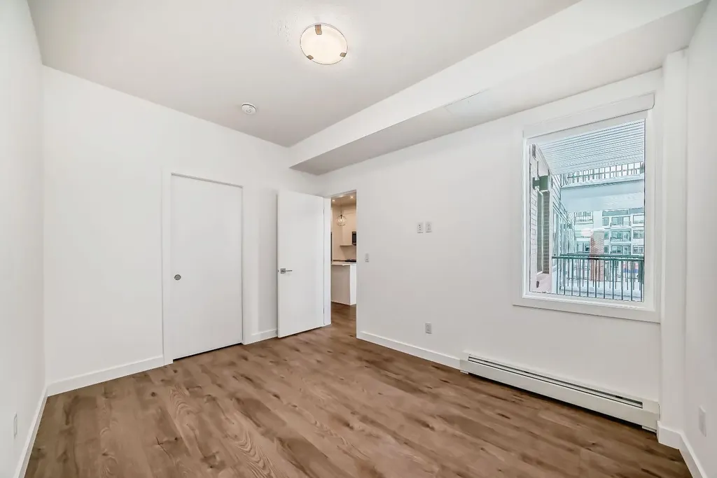 6 Merganser Drive W Chestermere AB T1X2Y2