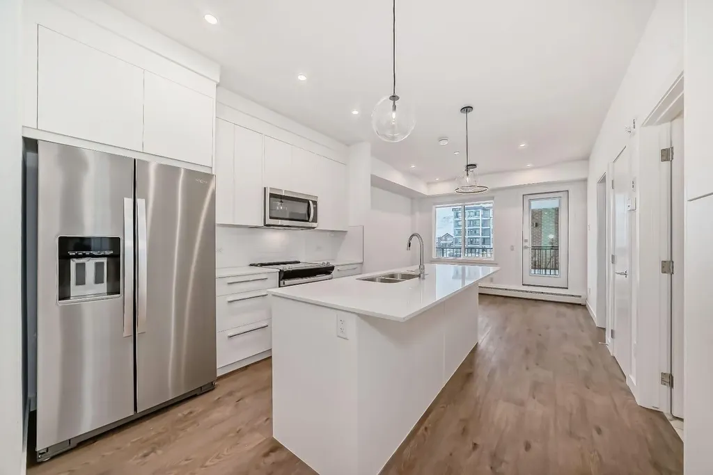 6 Merganser Drive W Chestermere AB T1X2Y2