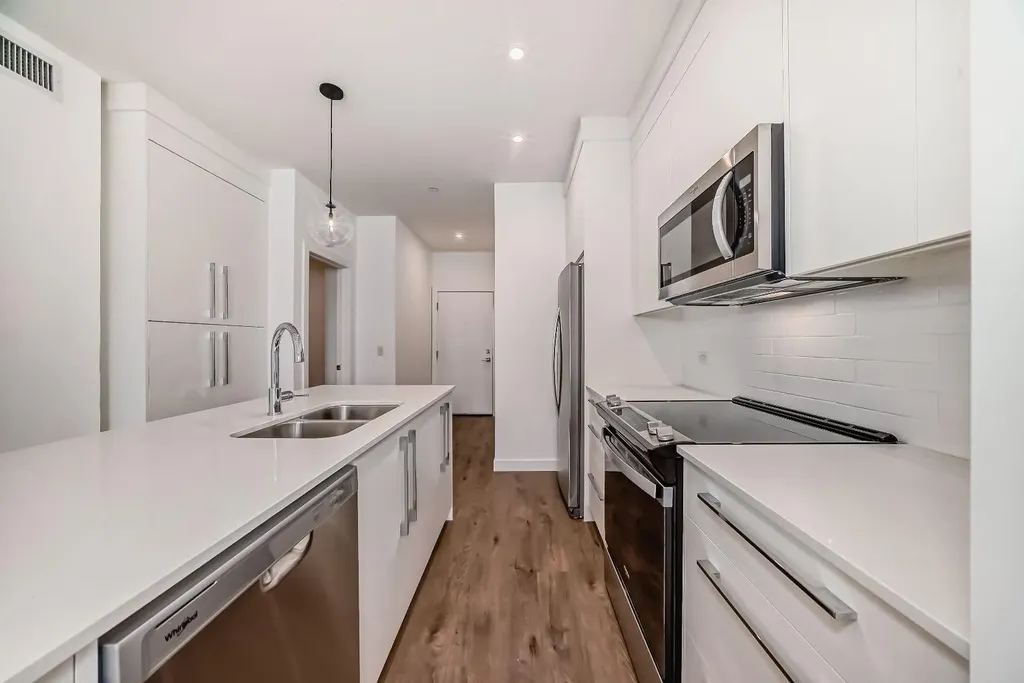 6 Merganser Drive W Chestermere AB T1X2Y2