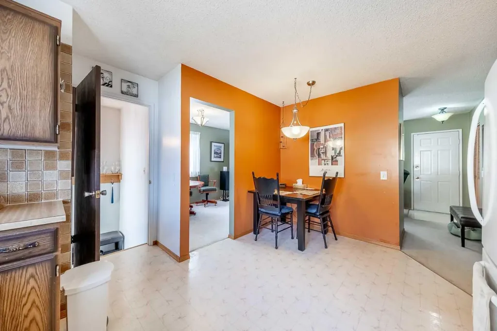 116 Dovercrest Way SE Calgary AB T2B 2L9