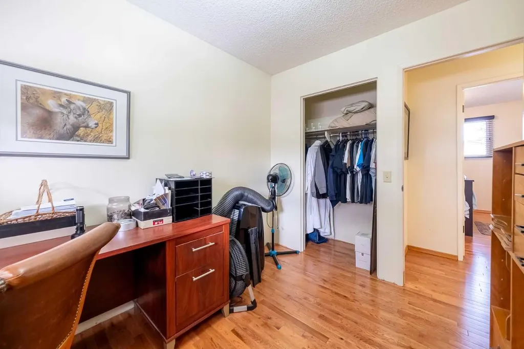 116 Dovercrest Way SE Calgary AB T2B 2L9