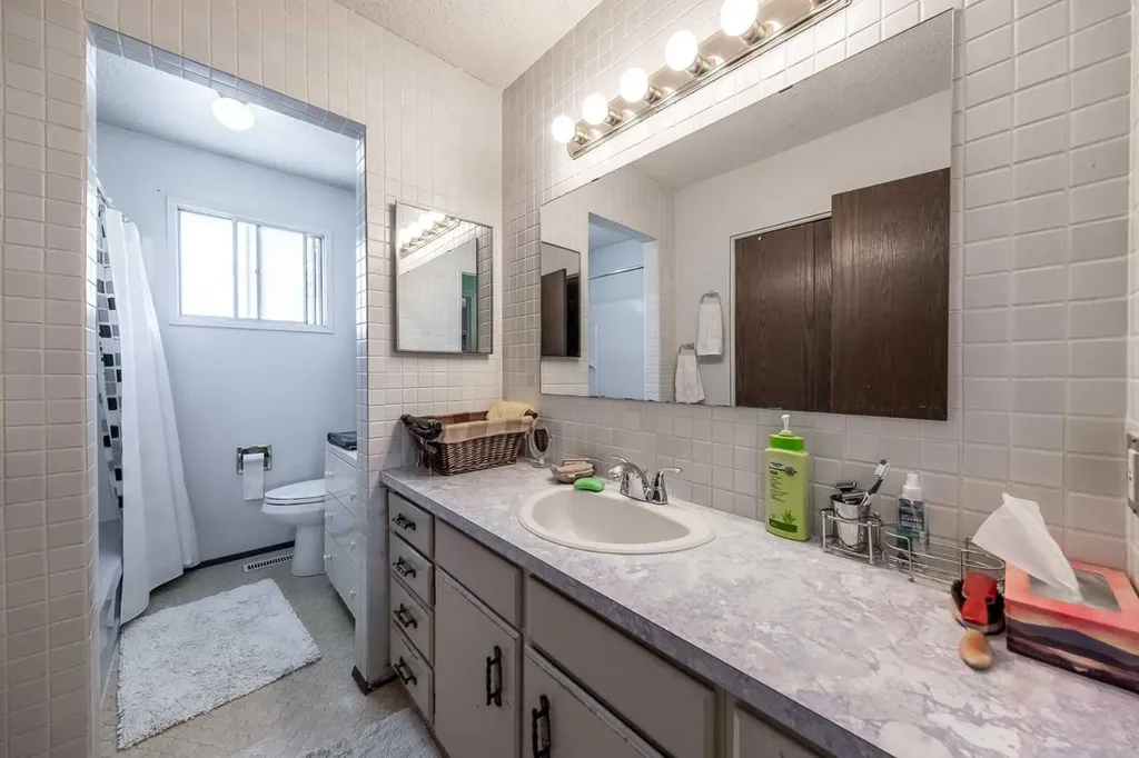 116 Dovercrest Way SE Calgary AB T2B 2L9