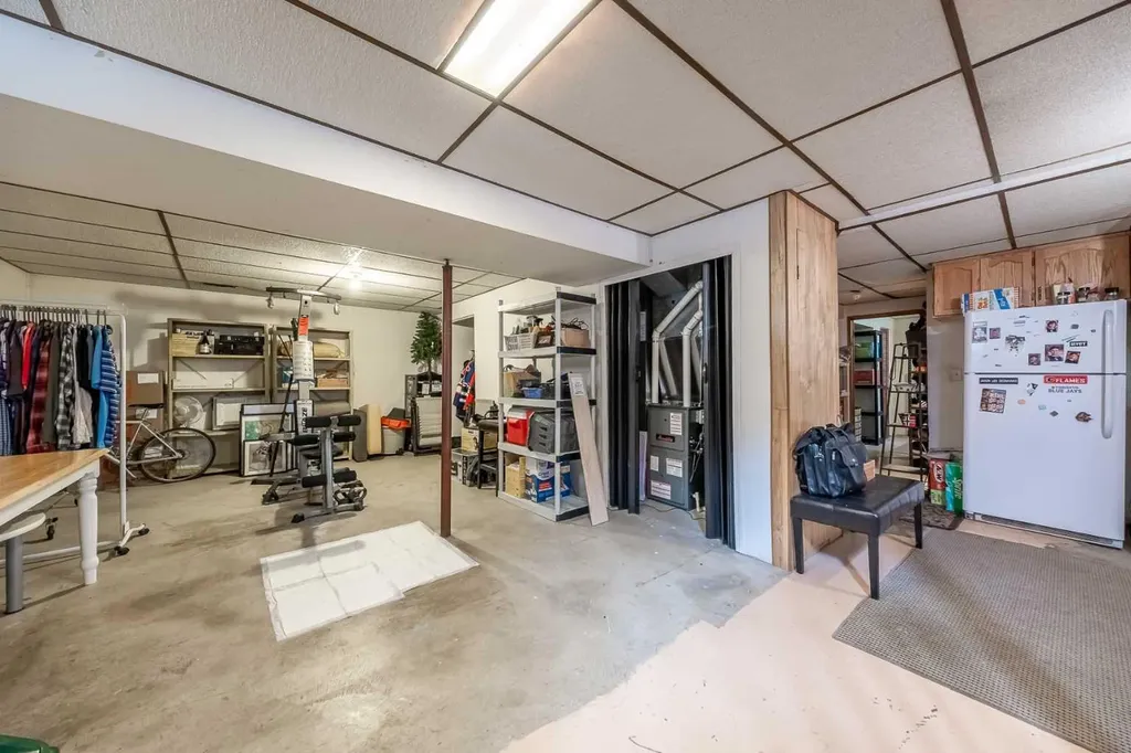 116 Dovercrest Way SE Calgary AB T2B 2L9