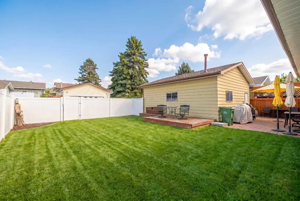 116 Dovercrest Way SE Calgary AB T2B 2L9