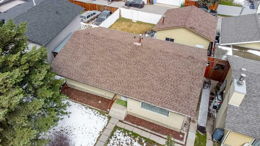 116 Dovercrest Way SE Calgary AB T2B 2L9