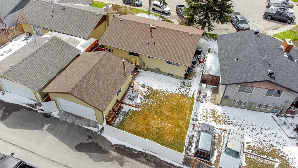 116 Dovercrest Way SE Calgary AB T2B 2L9