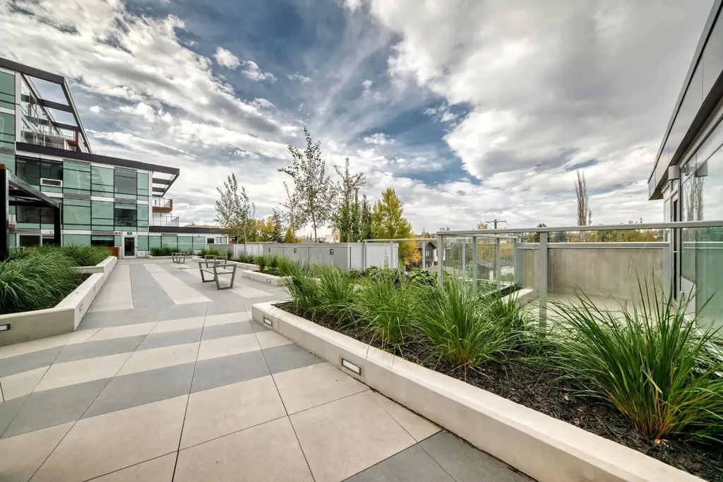110 18a Street NW Calgary AB T2N 5G5
