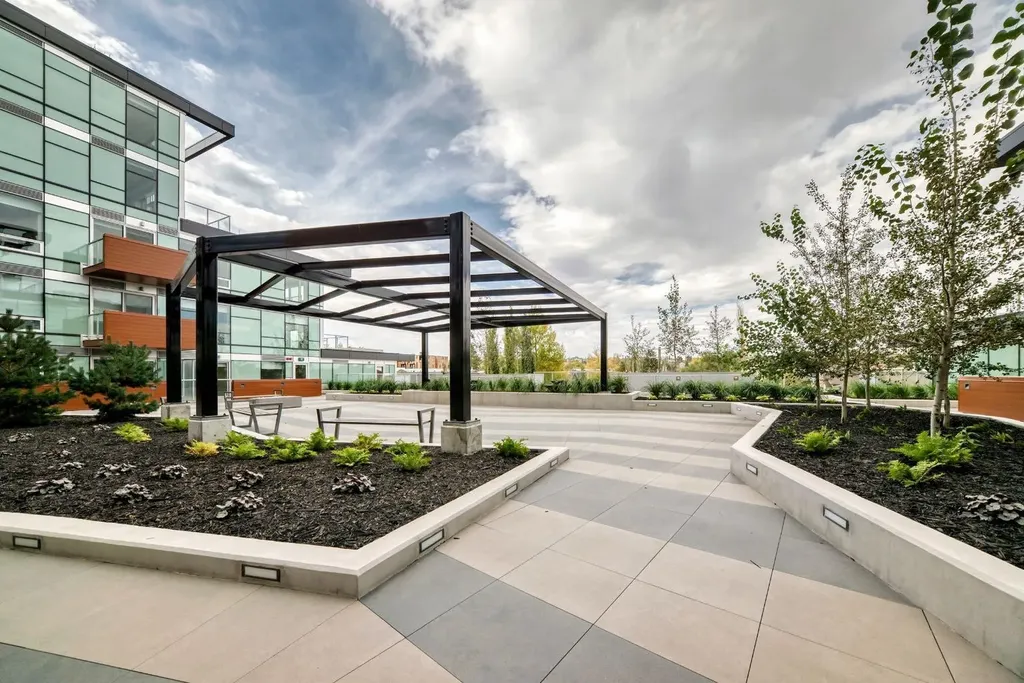 110 18a Street NW Calgary AB T2N 5G5