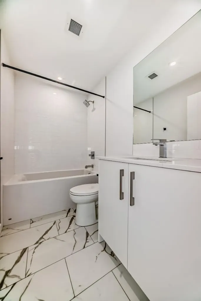 110 18a Street NW Calgary AB T2N 5G5