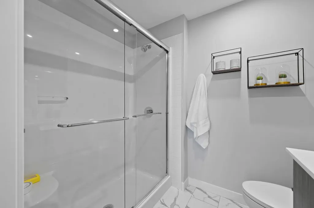 63 Corner Glen Crescent NE Calgary AB T3N2R6