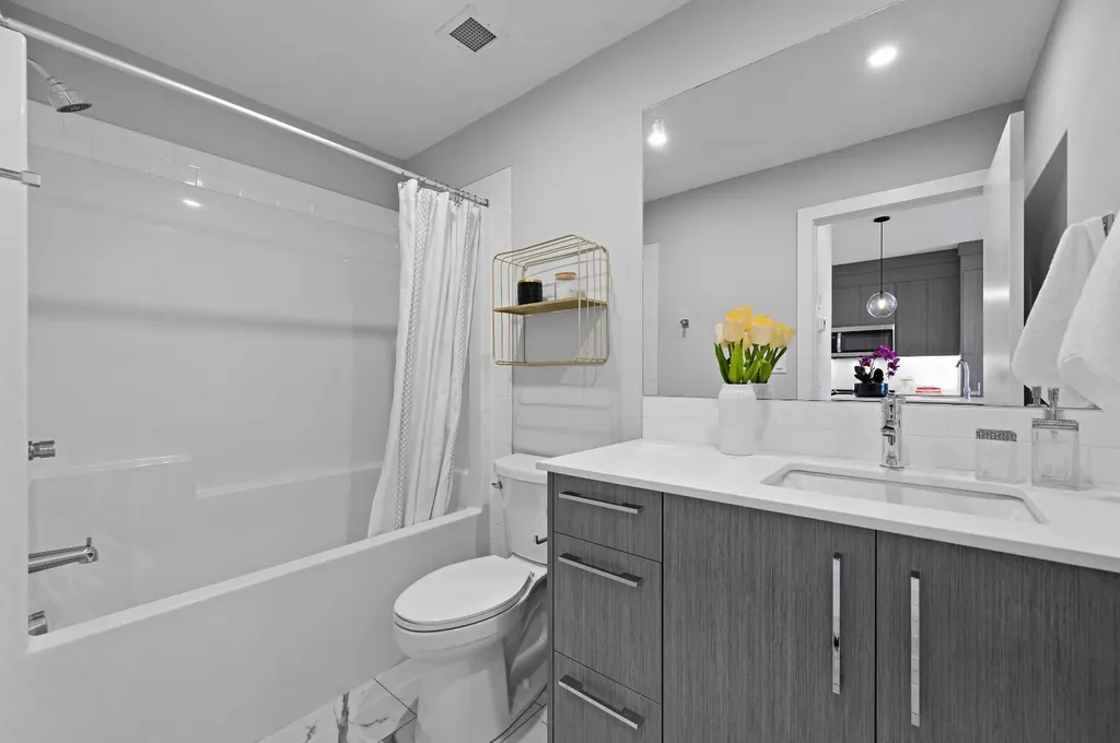 63 Corner Glen Crescent NE Calgary AB T3N2R6