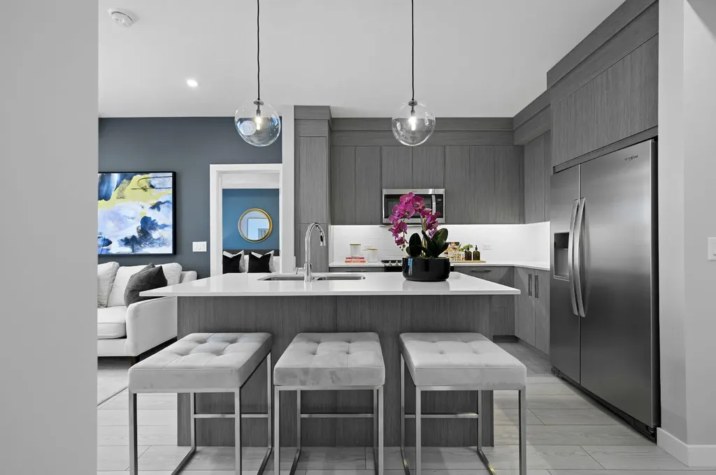 63 Corner Glen Crescent NE Calgary AB T3N2R6