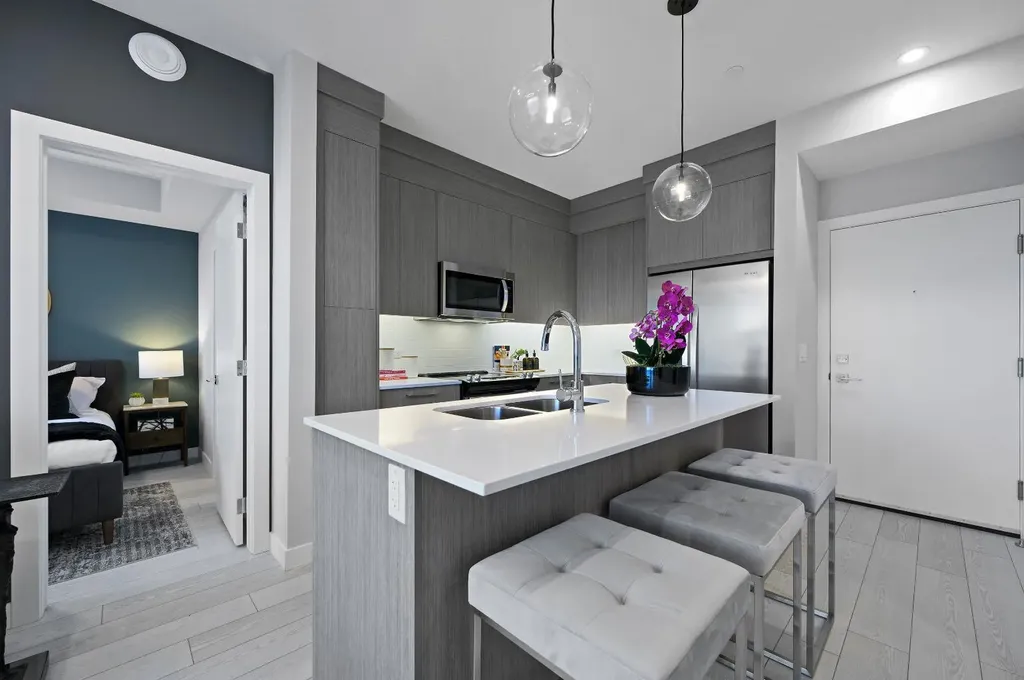 63 Corner Glen Crescent NE Calgary AB T3N2R6