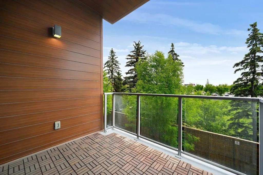 8505 Broadcast Avenue SW Calgary AB T3H 4C7