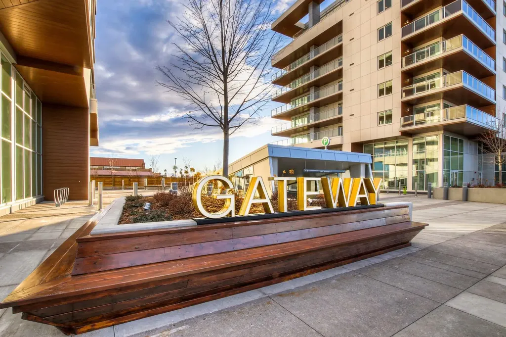 8505 Broadcast Avenue SW Calgary AB T3H 4C7