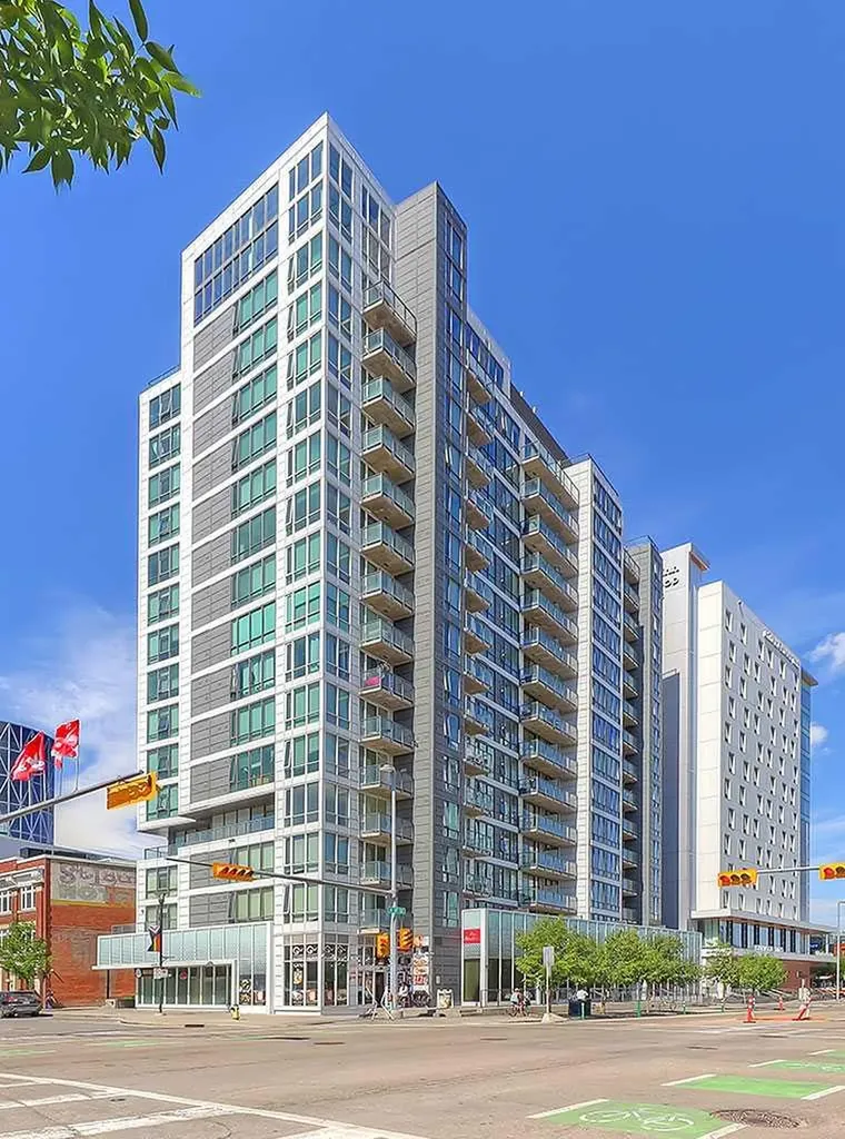 450 8 Avenue SE Calgary AB T2G 1T2