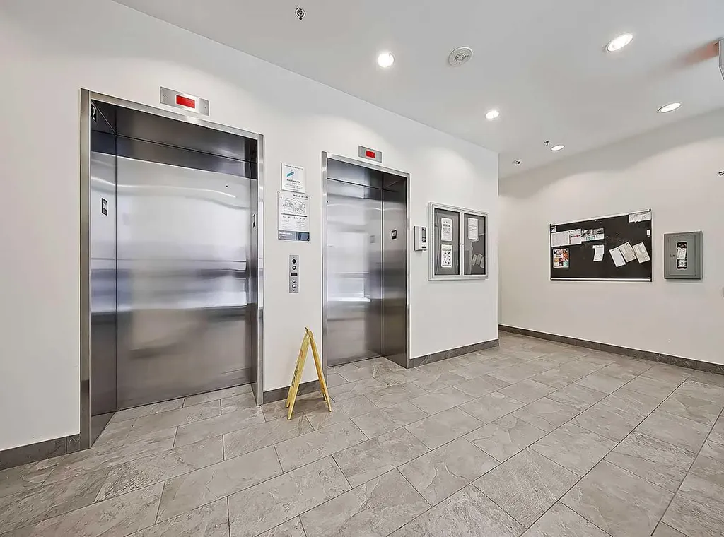 450 8 Avenue SE Calgary AB T2G 1T2