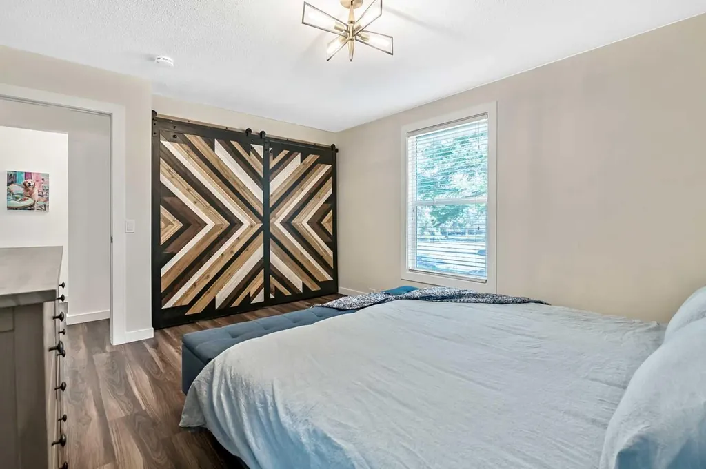 11835 Elbow Drive SW Calgary AB T2W 1H1