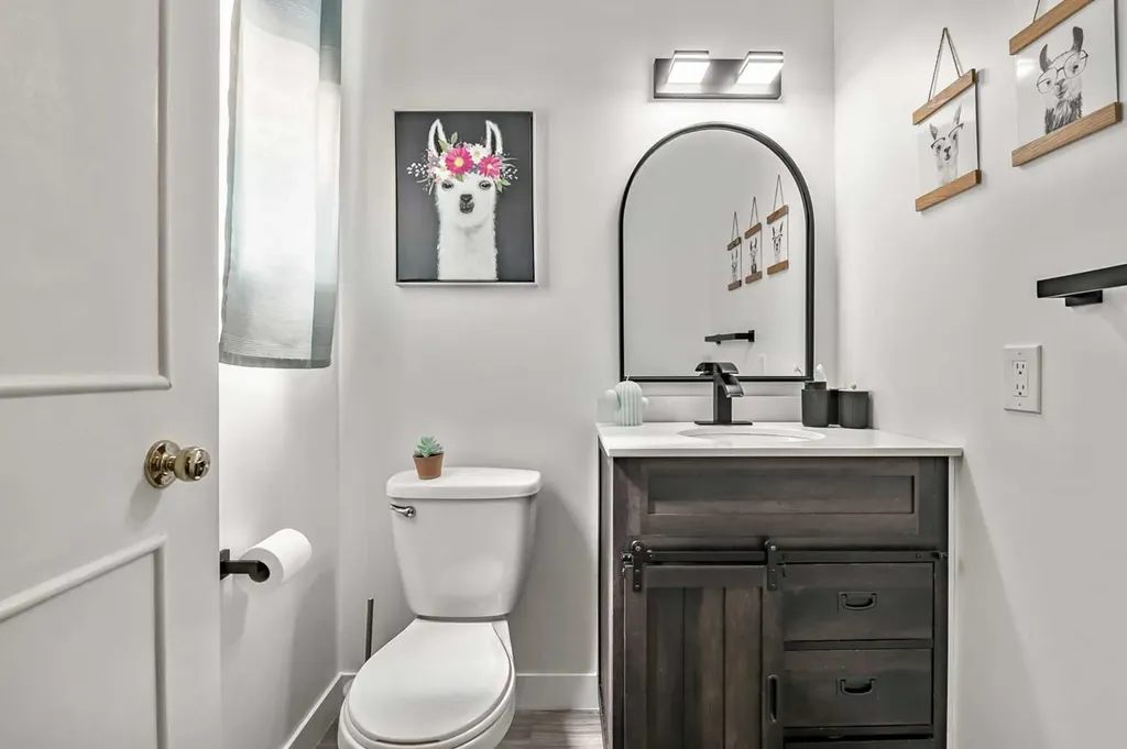 11835 Elbow Drive SW Calgary AB T2W 1H1