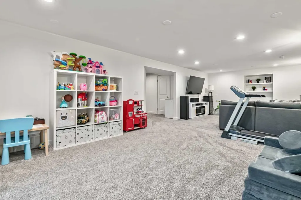 11835 Elbow Drive SW Calgary AB T2W 1H1