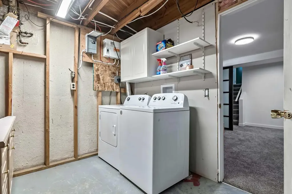 11835 Elbow Drive SW Calgary AB T2W 1H1