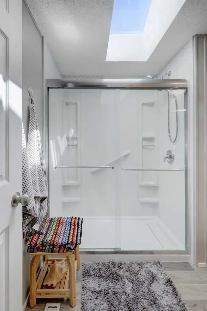 256 Burroughs Circle NE Calgary AB T1Y 6K3