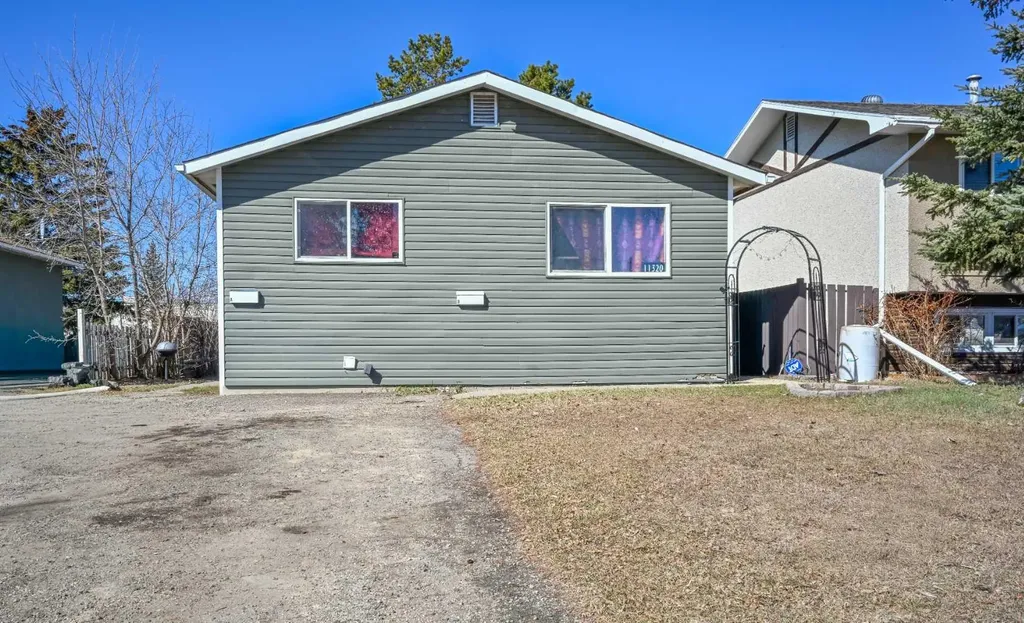 11320 97 Street Grande Prairie AB T8V 3M9
