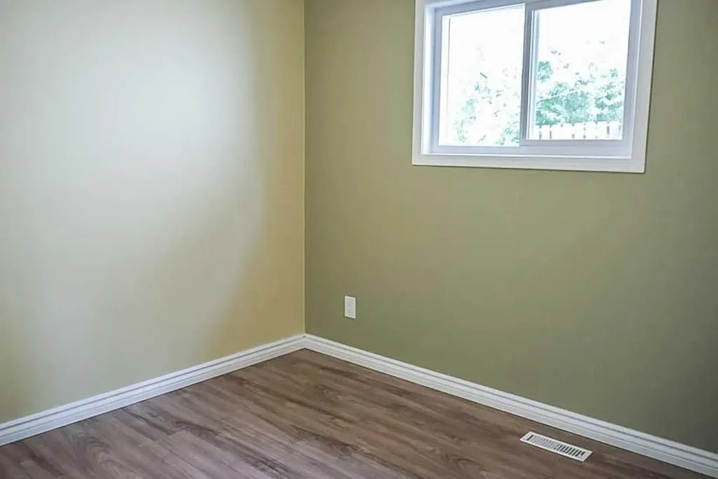 11320 97 Street Grande Prairie AB T8V 3M9