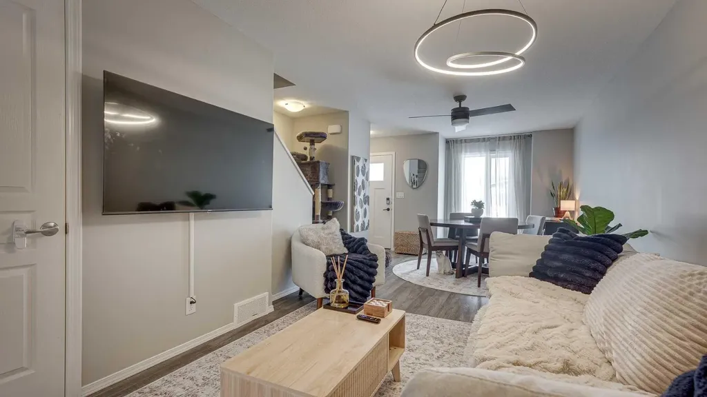 339 Viscount Drive Red Deer AB T4R 0S2