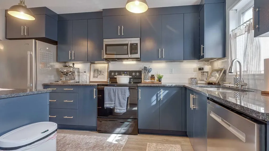 339 Viscount Drive Red Deer AB T4R 0S2