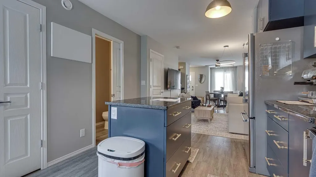 339 Viscount Drive Red Deer AB T4R 0S2