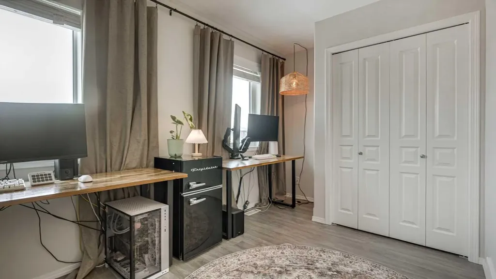 339 Viscount Drive Red Deer AB T4R 0S2