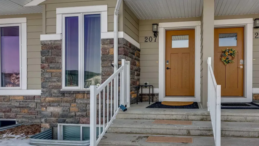 339 Viscount Drive Red Deer AB T4R 0S2
