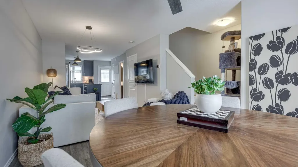 339 Viscount Drive Red Deer AB T4R 0S2