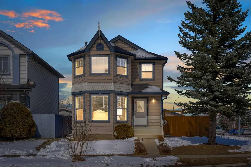 92 Taradale Drive NE Calgary AB T3J 4W7