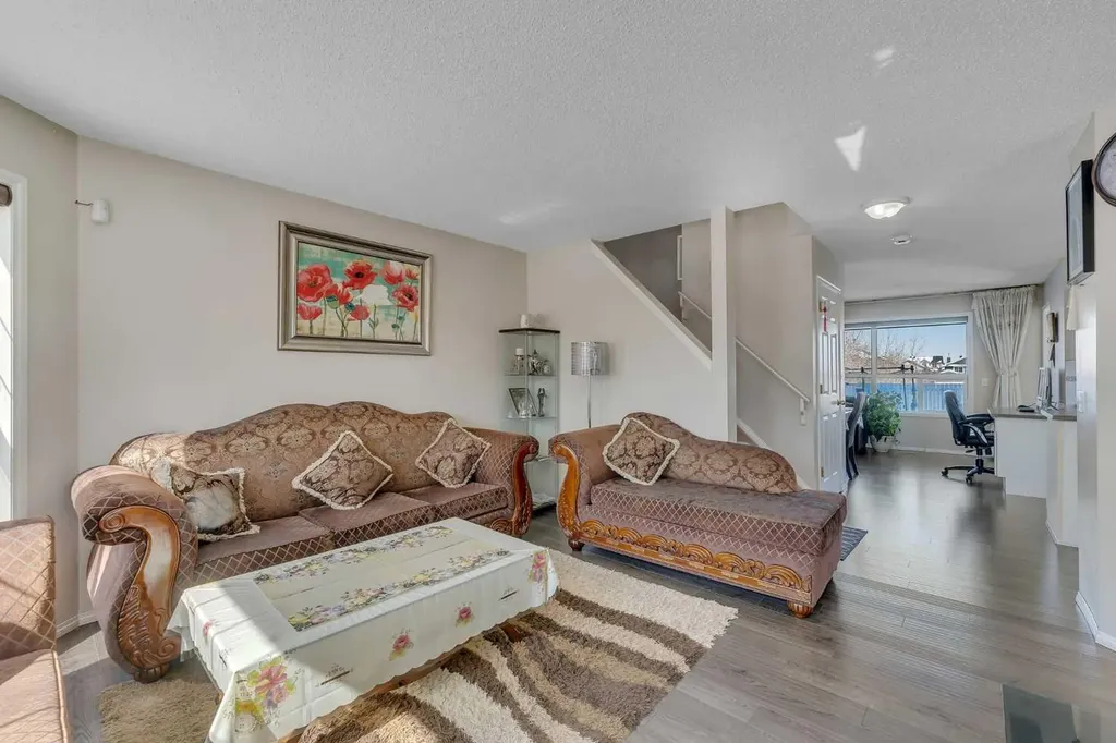 92 Taradale Drive NE Calgary AB T3J 4W7