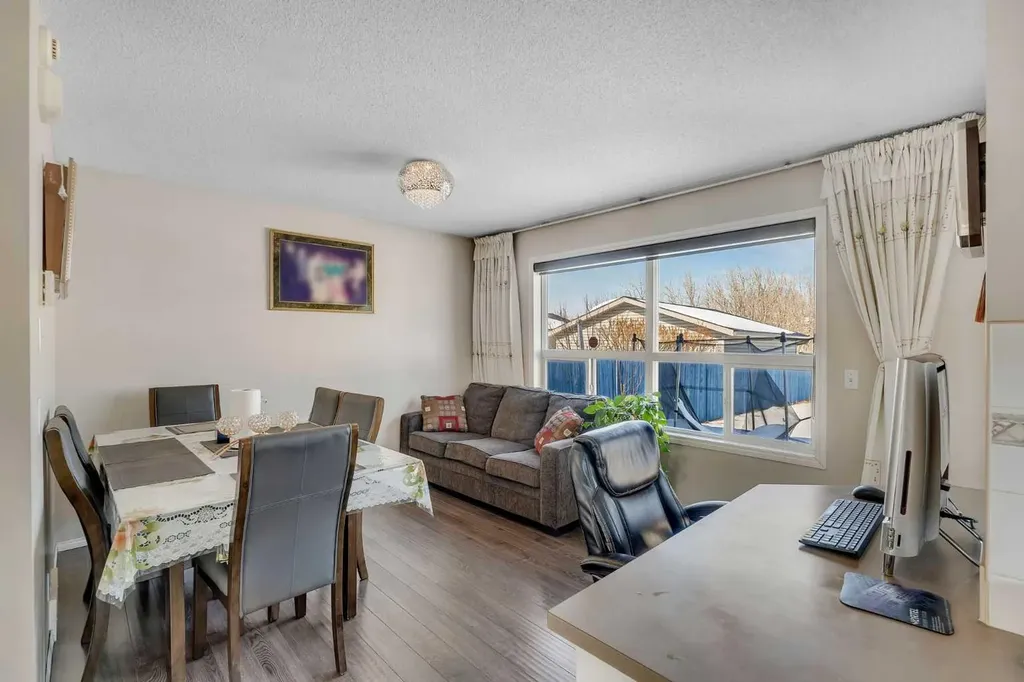 92 Taradale Drive NE Calgary AB T3J 4W7