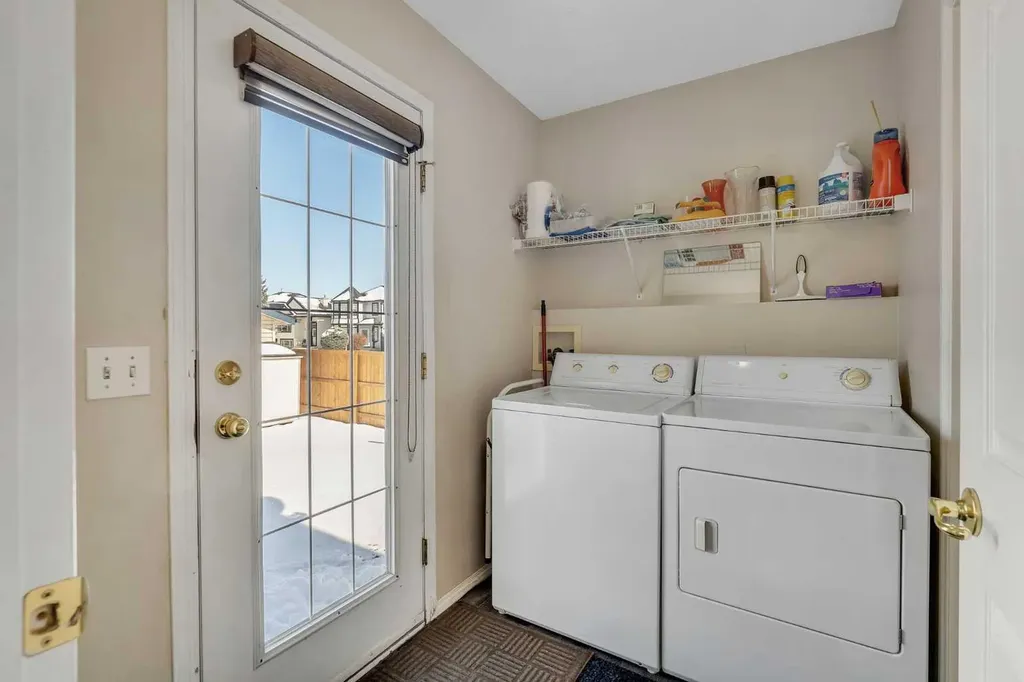 92 Taradale Drive NE Calgary AB T3J 4W7